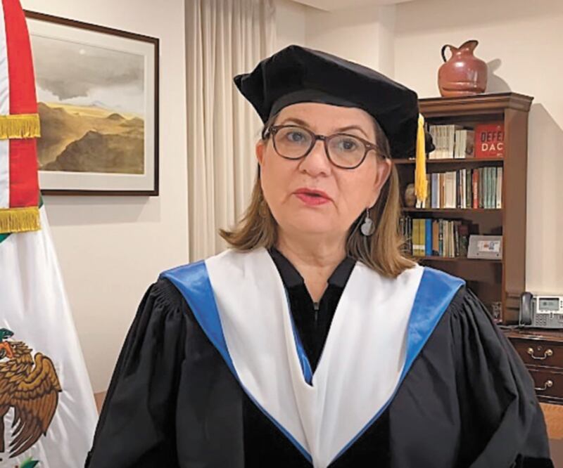 La embajadora mexicana Martha Bárcena fue reconocida porla Universidad Marymount durante una ceremonia virtual. TOMADA DE VIDEO