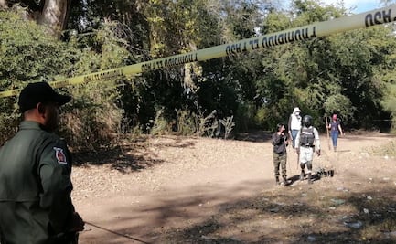 Rastreadoras localizan cinco cuerpos en fosas clandestinas en Sinaloa 
