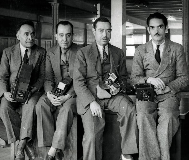 Del cuarto oscuro a las fotografías digitales