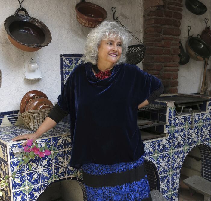 Mexican writer Laura Esquivel poses at her house in Mexico City – Photo: Berenice Bautista/AP