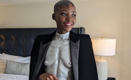 Lupita Nyong'o se roba la alfombra roja de los Tony Awards con un top que dejó al descubierto su torso