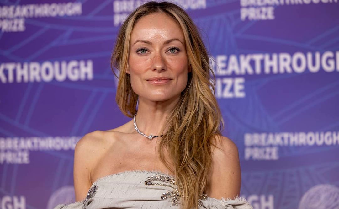 Olivia Wilde llega a la 12.ª ceremonia de entrega del premio Breakthrough el sábado 18 de abril de 2026 en el Barker Hangar de Santa Mónica, California. 
Foto de Jordan Strauss/Invision/AP.