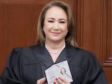 “Ya no es nota”, dice AMLO por supuesto plagio de tesis de doctorado de Yasmín Esquivel