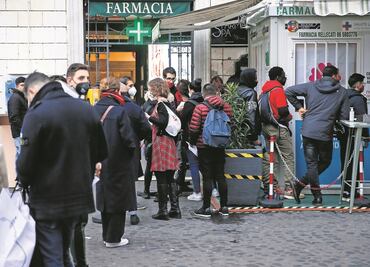 Hospitalizaciones en EU llegan a niveles récord