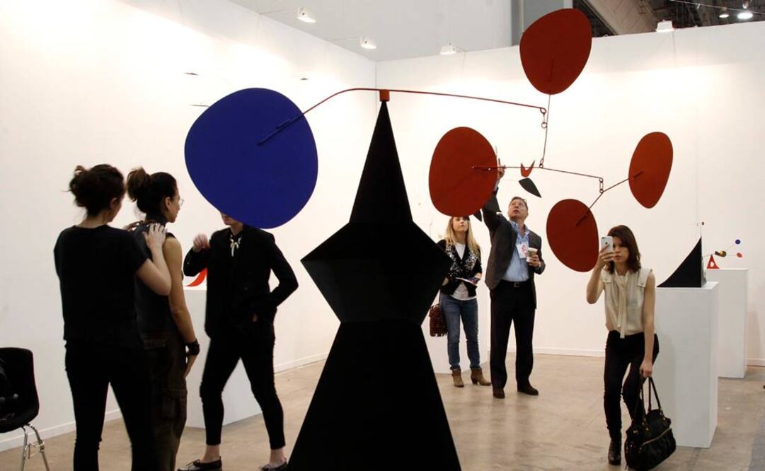 La obra del artista norteamericano Alexander Calder está presente en la feria de arte contemporáneo más importante de América Latina. (FOTO: Ariel Ojeda / EL UNIVERSAL)