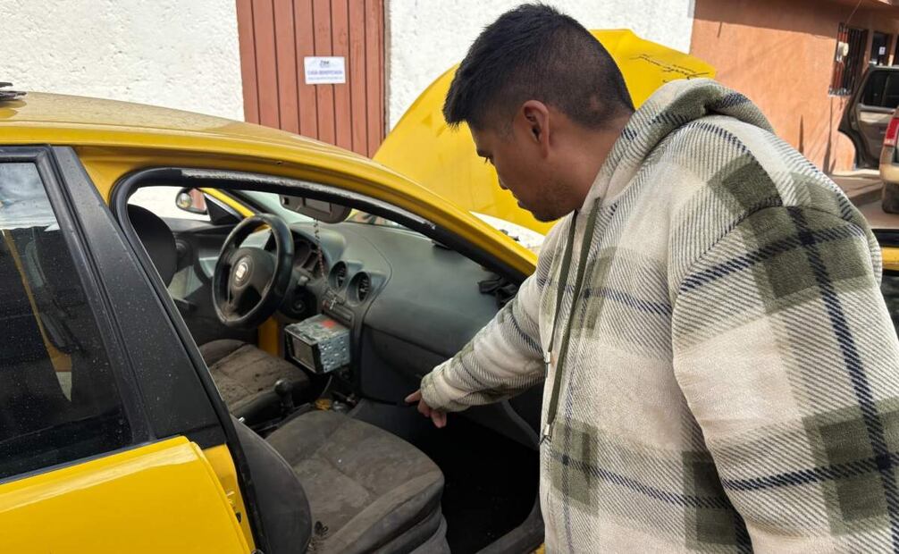 Autos afectados por la inundación en Edomex (30/11/2025). Foto: Arturo Contreras / EL UNIVERSAL