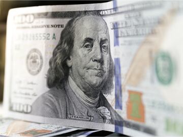 El peso se deprecia y las reservas internacionales superan los 219 mil mdd; logran nuevo máximo histórico