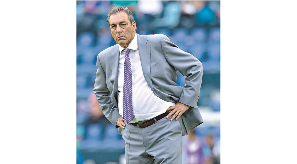 Las derrotas no le quitan el sueño al técnico celeste. (ERNESTO PEREZ M. IMAGO7)