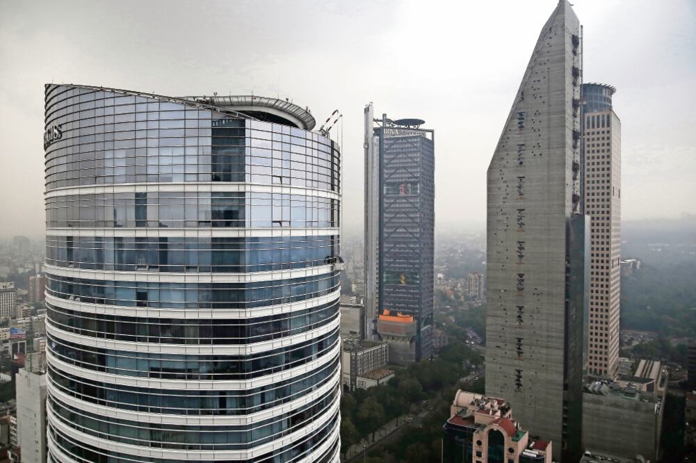 El año pasado, Berkshire Hathaway concretó operaciones de compra y venta de bienes raíces en Estados Unidos por 100 mil millones de dólares (ARCHIVO EL UNIVERSAL)