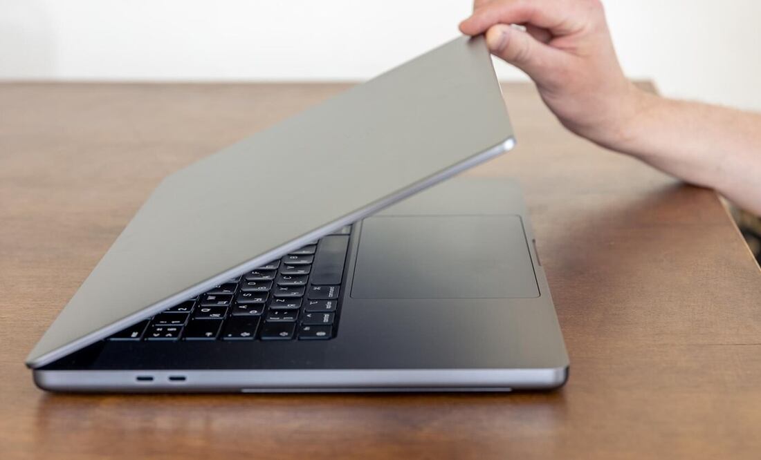 Esto es lo que debes saber sobre laptops, cuidado correcto para mayor duración y la vida útil que tienen. Foto: Freepik