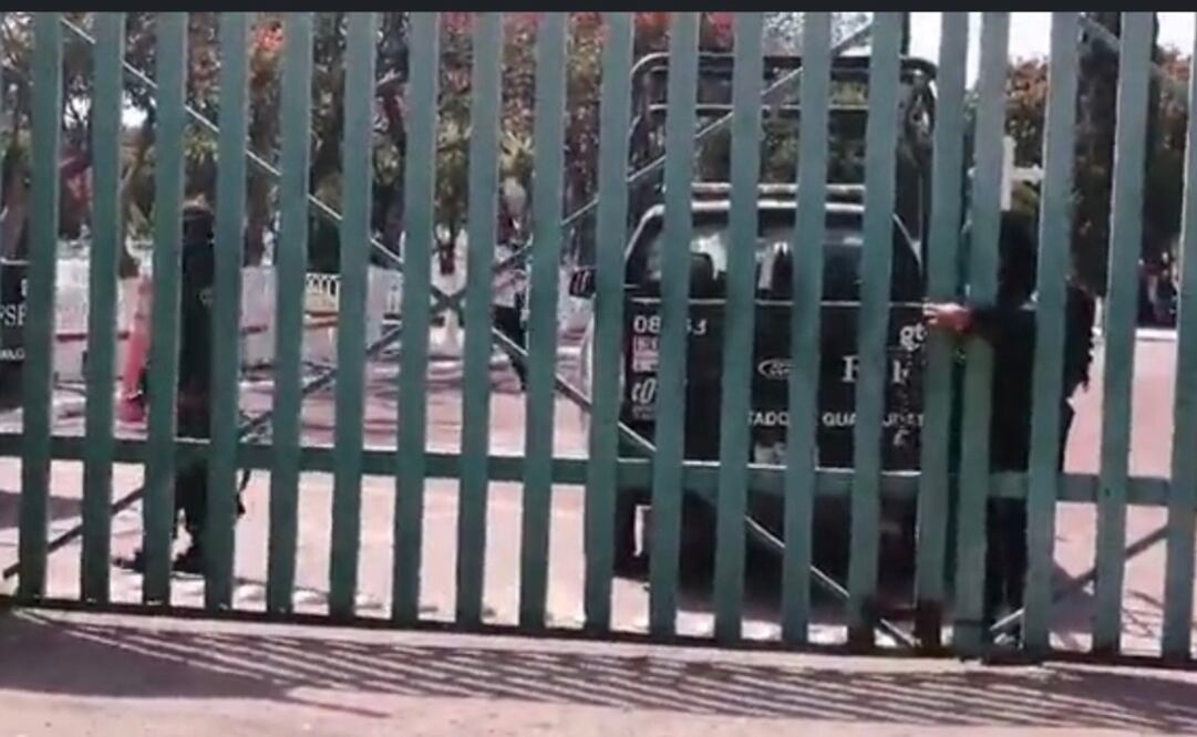 Un grupo de hombres con fusiles de asalto disparó contra las personas que integraban el cortejo fúnebre. Foto: Especial