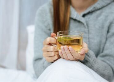 Estos son los alimentos que nunca se deben acompañar con té, según nutricionistas