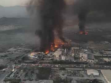 Se mantiene contingencia ambiental por 239 incendios en Nuevo León; CFE atiende a 331 mil 941 usuarios