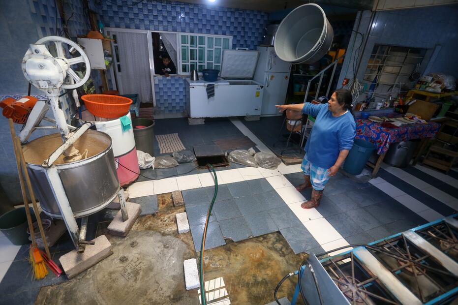 Inundaciones, afectaciones y trabajos a consecuencia de las recientes fuertes lluvias en Chalco. Foto: de Luis Camacho. El Universal