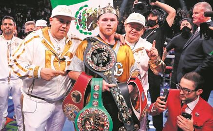 Canelo Álvarez es reconocido como el Peleador del Año