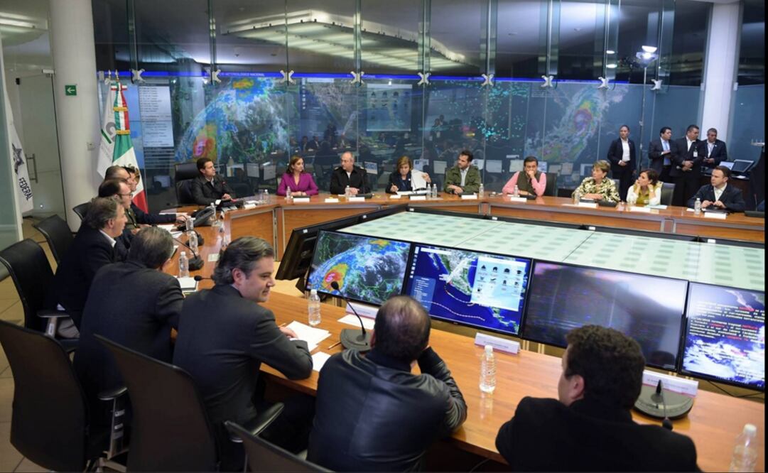 El mandatario encabezó una reunión urgente del Gabinete. /Especial