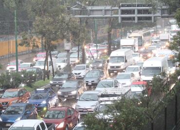 ¿Atrapado por la lluvia? Estas son las alternativas viales para evitar el tráfico por inundaciones