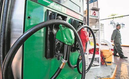 Subsidiar un año gasolinas equivale a 2 refinerías