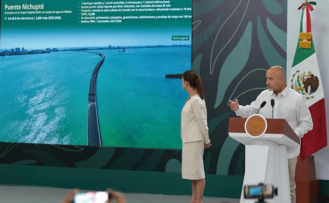 Jesús Antonio Esteva, titular de la SICT durante conferencia de prensa de la presidenta Claudia Sheinbaum en Quintana Roo (20/03/2026). Foto: Presidencia