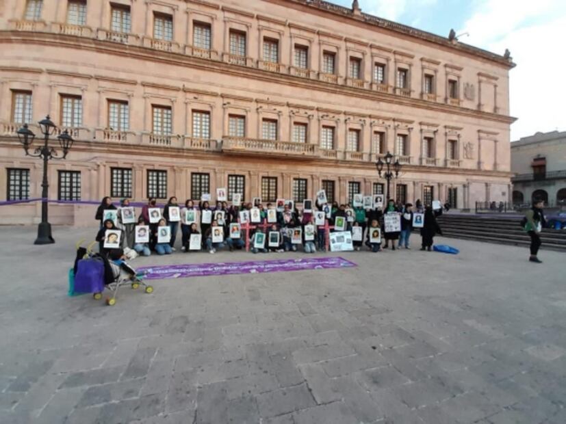 Mujeres en varios estados marchan por el 25N
