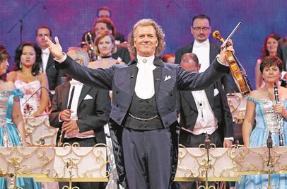 Rieu abre su hogar a México