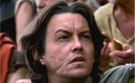 Así luce el actor que interpretó a Cicerón en "Gladiador", a sus 58 años