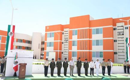 El general Salvador Cienfuegos inaugura en Sinaloa la Unidad Habitacional Militar V