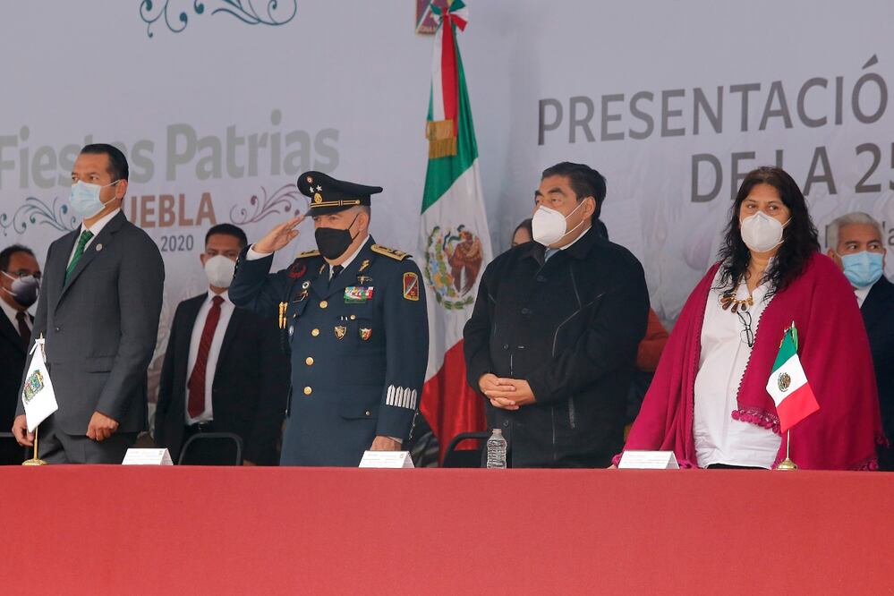 Encabeza Barbosa en Puebla ceremonia por CCX Aniversario del Inicio de la Independencia 