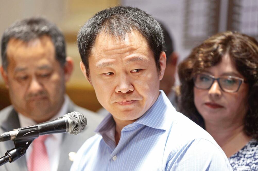 En la mira. Kenji Fujimori anunció ayer la creación de un nuevo partido político llamado Cambio 21. Foto: MARTIN MEJIA. AP