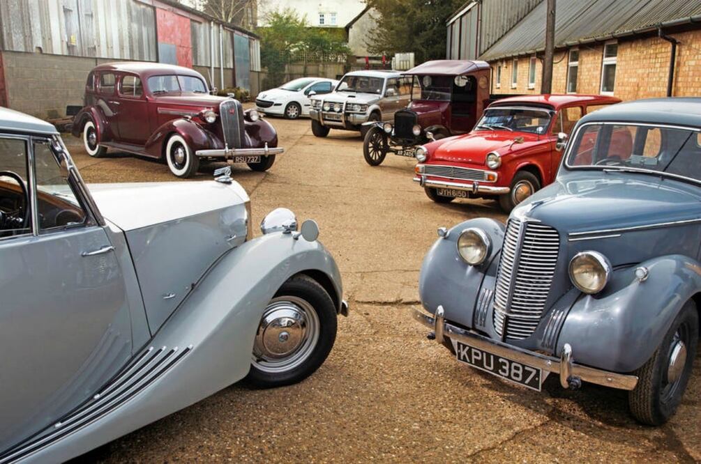 De dónde consiguen los autos para las películas