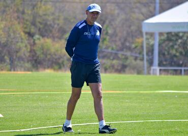 'Chelís' le envía mensaje a Carlos Hermosillo