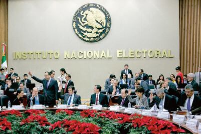 Destina INE ahorros a elecciones