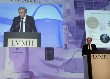 Como en Succession: la persona más rica del mundo hace que sus cinco hijos compitan para dirigir imperio del lujo