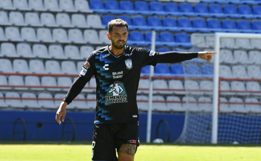 Cardona durante su primer entrenamiento con el Pachuca de cara al Clausura 2019. FOTO TOMADA DE TWITTER @TUZOS