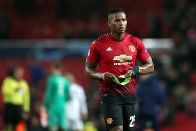 Antonio Valencia ofrece disculpas por "likear" mensaje contra Mourinho