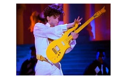 Subastan una de las guitarras favoritas de Prince