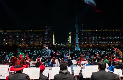 20 mil personas se reunieron en el Zócalo para escuchar a la Orquesta Filarmónica de la Ciudad de México