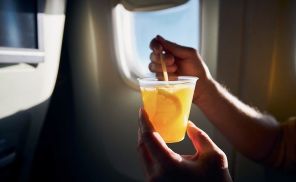 Aerolíneas que no sirven alcohol en sus aviones