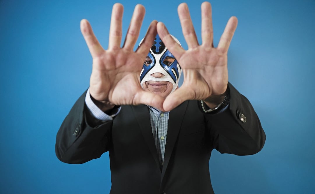 Entrevista con el luchador Atlantis, considerado una leyenda de la lucha libre mexicana. Foto: CARLOS MEJIA/EL UNIVERSAL/ 08 de septiembre de 2026, Ciudad de México.