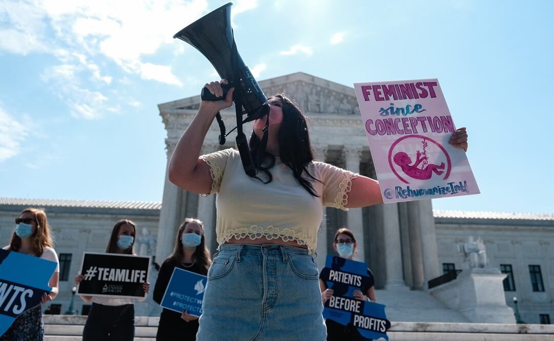 Protestas anti aborto en las inmediaciones de la Suprema Corte de Estados Unidos (Foto: AFP)