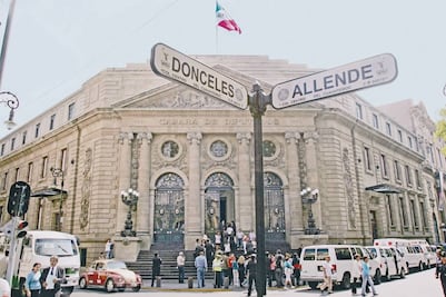 Con minuto de silencio, Asamblea Legislativa retoma actividades