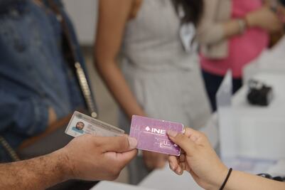 Morena va por participación de migrantes mexicanos en elección del Poder Judicial; 40 millones podrían participar 