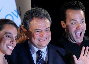 Aparece testamento de José José, todo indica que Sarita no está incluida