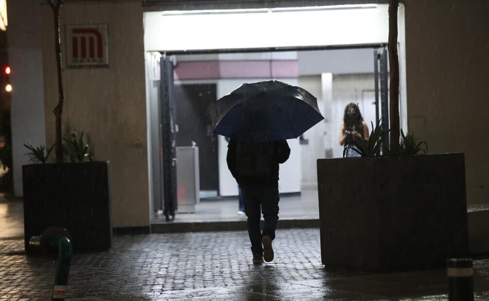 Además de la lluvia, se pronostican bajas temperaturas en Milpa Alta y Tlapan para la madrugada del viernes 7 de enero, por lo que se activó la alerta amarilla. Foto: Valente Rosas / EL UNIVERSAL 