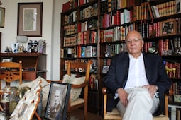“Mi única ilusión era ser poeta”: Vicente Quirarte