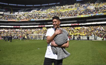 Edson Álvarez ya podrá vivir junto a su esposa e hija en Holanda