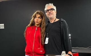 Alfonso Cuarón recibe reclamos por la presentación de su hija Bu en el concierto de Dua Lipa: "el talento a veces no se hereda"