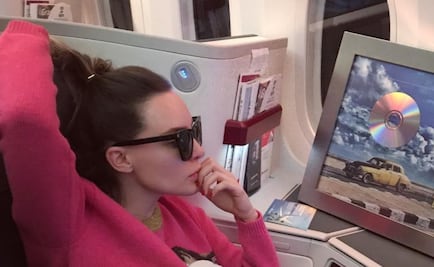 ¿Cuánto cuesta el suéter rosa de Belinda?