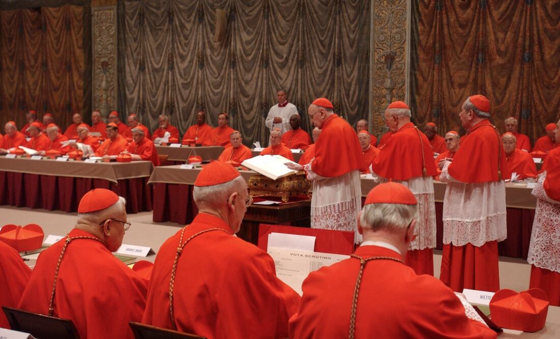 El cónclave se celebra en la emblemática Capilla Sixtina. Foto: AP