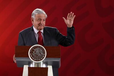 Mi salud está al 100, “bateando arriba de 300”, dice AMLO